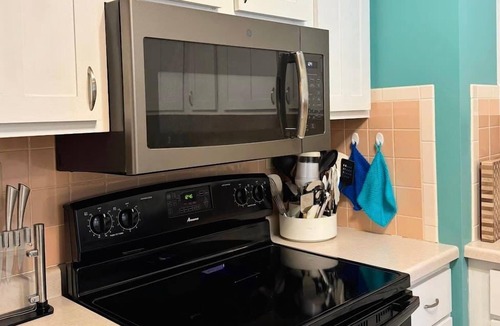 Arbor Vitae House | Brandy Bay Hideaway: PET FRIENDLY