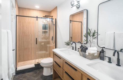 North Raleigh House | Brandyapple Retreat by Rather Be Properties