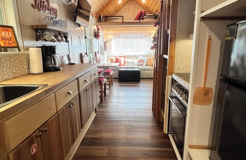 Branson House | Branson Tiny Home: Quiet, Cozy & Unique Lodging in the Heart of Branson!