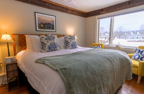 Stowe Bed & Breakfast | Brass Lantern Inn