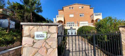 Vidreres Villa | Bravaholidays-601-Lloret Park 1