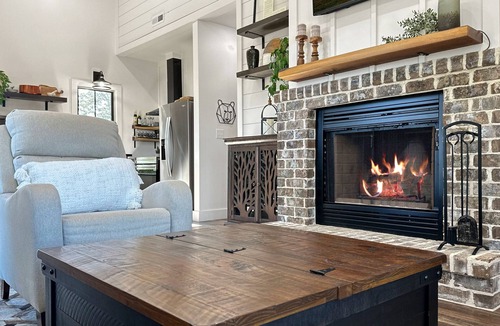 Grainger County Cottage | Brave Bear Cottage Getaway