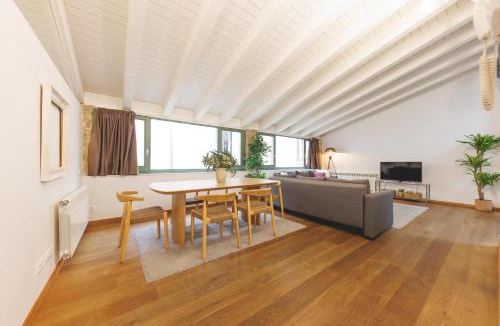 Barri Vell Apartment | Bravissimo Força 17, Barri Vell apartments