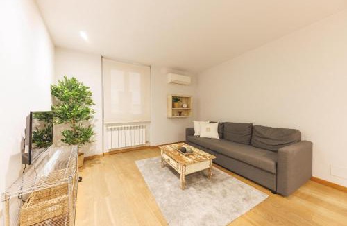 Barri Vell Apartment | Bravissimo Força 17, Barri Vell apartments