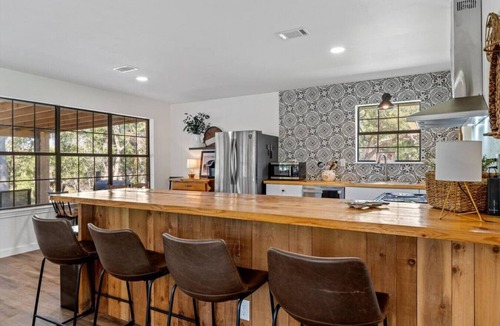 Hill County Cabin | Brazos Riverside Cottage - Family, Fun Getaway