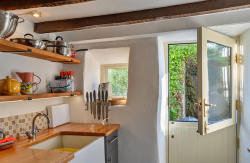 Launceston Cottage | Bre Stefan