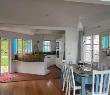 Wellington House | Breaker Bay Paradise