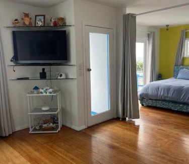 Wellington House | Breaker Bay Paradise