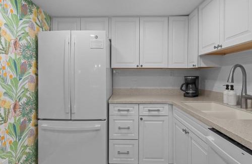 Sanibel House | Breaker's West A7