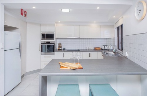 Forster Apartment | Breakers 9 - Ocean View's