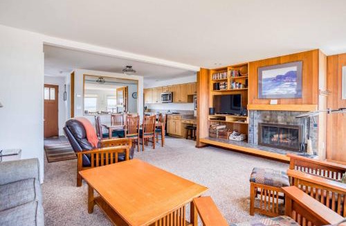 Neskowin House | Breakers Beach House 7 - Meredith Lodging