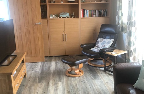 Walcott House | 'Breakers' by the sea