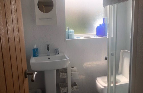 Walcott House | 'Breakers' by the sea