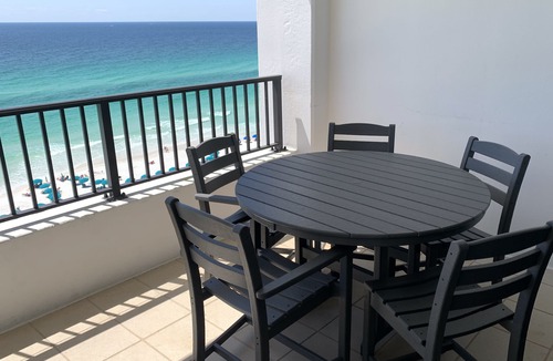 Destin Condo | "Breakers East 1006" Gulf Front 2BR/2BA~Beach setup included