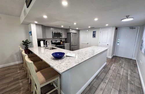 Destin Condo | "Breakers East 502" Gulf Front 2BR/2BA Beach setup included