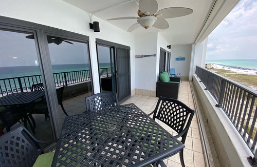 Destin Condo | "Breakers East 502" Gulf Front 2BR/2BA Beach setup included