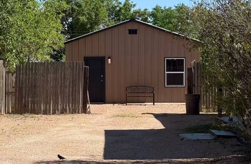 Carlsbad House | Breakfast included/dartboard
