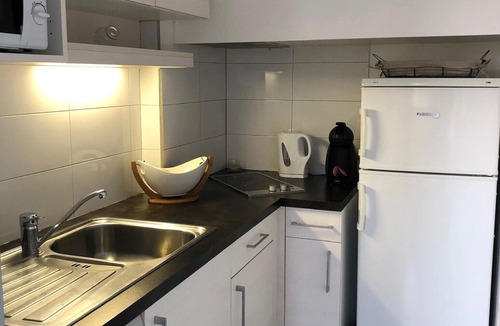Saint-Cyprien Plage Apartment | Breakfast with sea view - Bright apartment, direct beach.