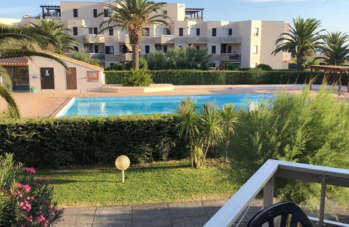 Saint-Cyprien Plage Apartment | Breakfast with sea view - Bright apartment, direct beach.