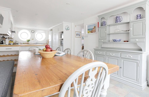 Bude Cottage | Breakwater Cottage, Bude, has outstanding views
