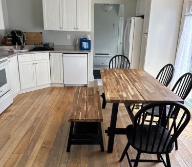 Lower Woods Harbour House | Breakwater Lodge