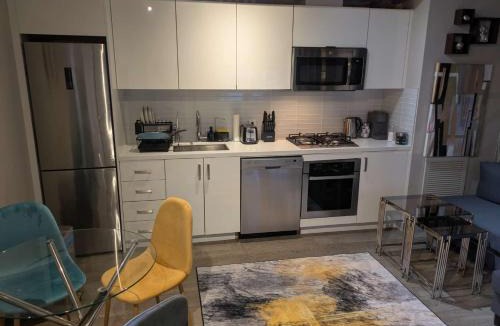 Connaught Apartment | Breath Taking View for 4Guest DTskyline-22nd Floor