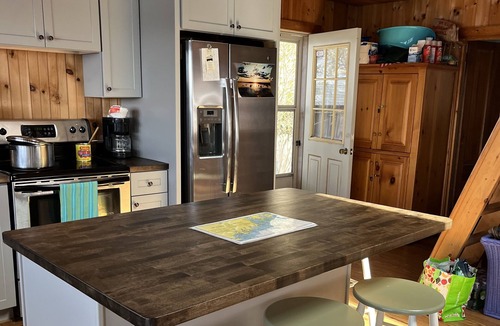 Peaks Island Cottage | Breath-Taking Waterfront Cottage with Boat Dock