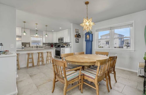 Captain's Cove House | Breathe the Bay - Waterfront w/Dock, Pool & Golf!