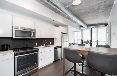 Downtown Winnipeg Condo | Breathtaking 18th Floor Condo | 2 Bed | 1 Bath |