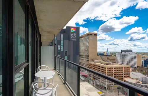 Downtown Winnipeg Condo | Breathtaking 18th Floor Condo | 2 Bed | 1 Bath |