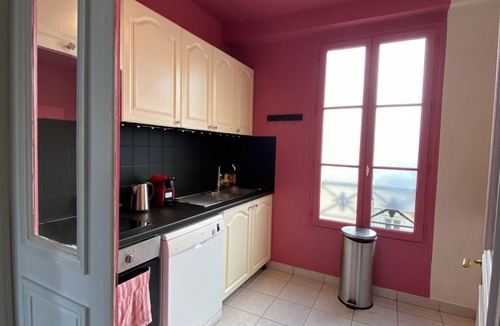 Les Iles Apartment | Breathtaking Artistic 2 Bedrooms on the Seine
