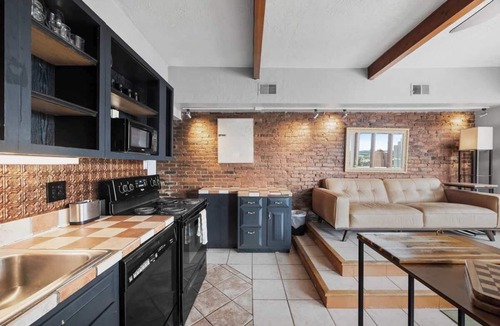 Mount Washington Apartment | Breathtaking City View - 1 Bed -Stylish & Serene