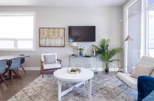 River North House | Breathtaking Downtown Penthouse B - Sleeps 11
