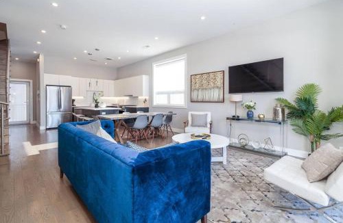 River North House | Breathtaking Downtown Penthouse B - Sleeps 11