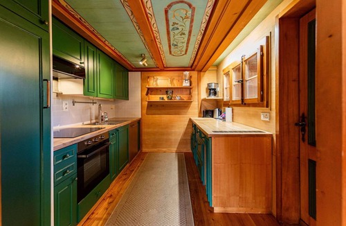 Grindelwald Ski Chalet | Breathtaking Eiger views, 300 year old chalet