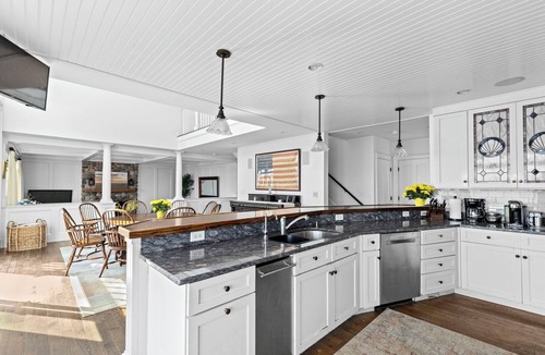 Scituate House | Breathtaking harbor views from spacious beachfront home.