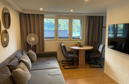 Niederried bei Interlaken Apartment | Breathtaking Lake & Mountain View Apartment