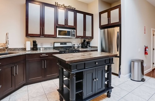 Canandaigua Apartment | Breathtaking large Loft Apmt - Explore Downtown Canandaigua and Finger Lakes