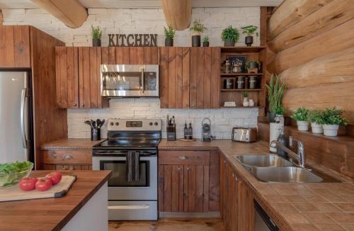 Saint-Faustin-Lac-Carre Ski Chalet | Breathtaking log house with HotTub - Winter paradise in Tremblant