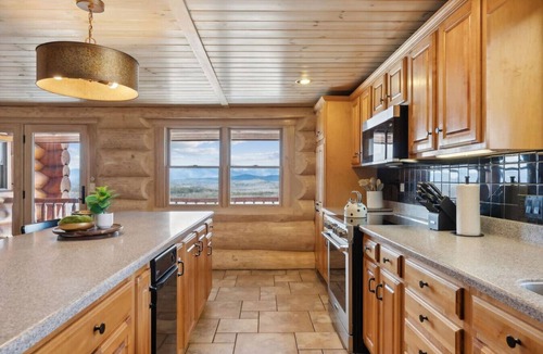 Lovell Cabin | Breathtaking Mountain Getaway - Skiing & Hot Tub