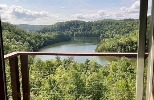 Tarheel Cabin | Breathtaking Mountain/Water Views/Private Pool/Hottub/4.4 miles to Casino