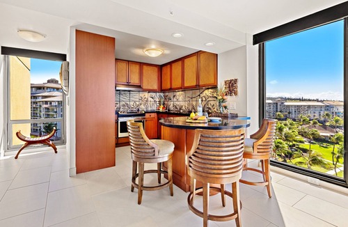 Honokowai Condo | Breathtaking Oceanfront/Beach Front Corner View Luxury on Kaanapali Beach 2B 2B