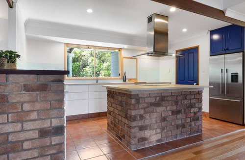 Point Arkwright Apartment | Breathtaking Panoramic Ocean Views