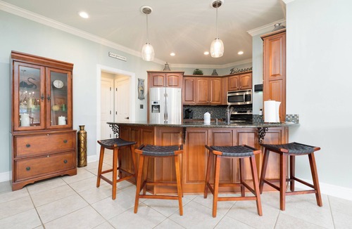 Owensboro House | Breathtaking panoramic lake views