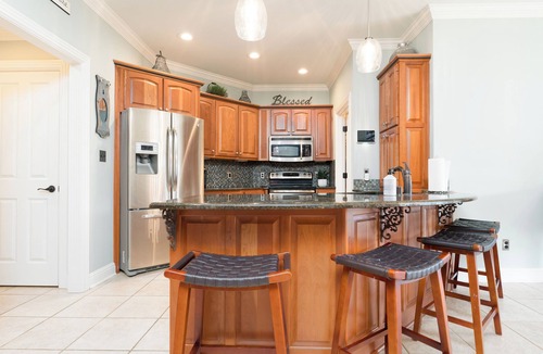 Owensboro House | Breathtaking panoramic lake views