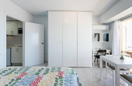 Ensanche Diputacion Apartment | Breathtaking sea view from downtown Alicante!