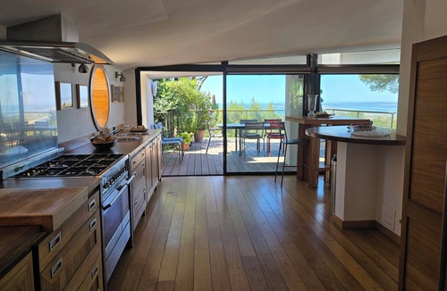 Sete Villa | Breathtaking sea views from the summit of Mont Saint Clair.