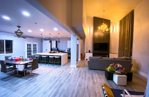 Draper House | Breathtaking Valley Views