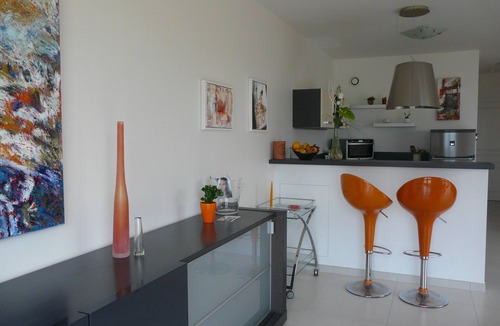 Cleder Apartment | Breathtaking view for this beautiful waterfront apartment.