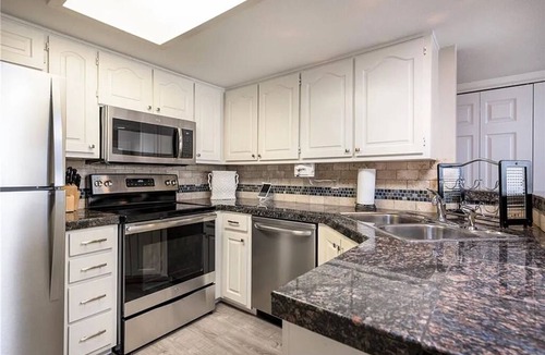 Briarcliff Condo | Breathtaking Views Above Lake Travis, Close To Austin w/Pool & Hot Tub